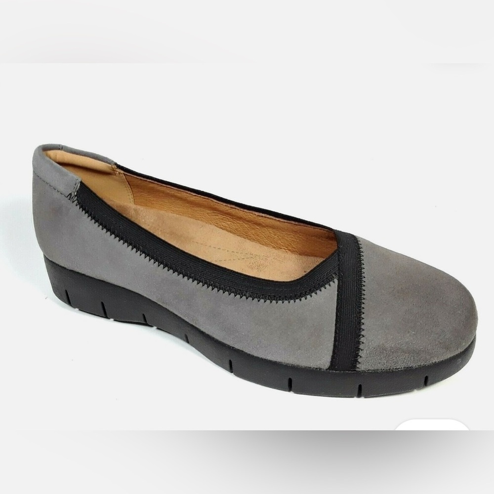 Clarks Artisan Daelyn Hill Gray and Black Suede Wedges Size 10M